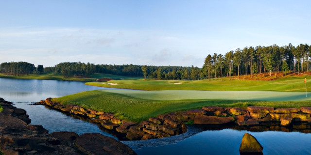 The Robert Trent Jones Golf Trail ở Ross Bridge, Alabama, Mỹ