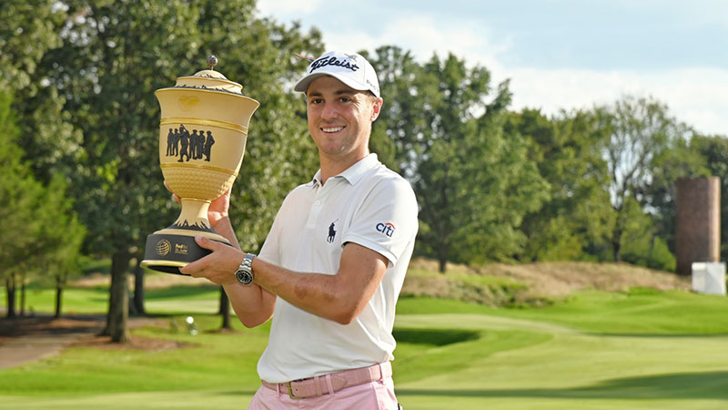 Justin Thomas-nhan-cup-WGC-Fed-Ex St.Jude-Invitational-2020-golden golf