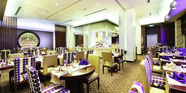 Movenpick-Hotel-Hanoi-4-870×555