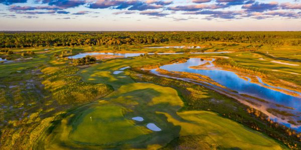 Cận cảnh sân golf mới của huyền thoại Michael Jordan