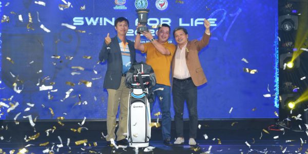 Golfer Huỳnh Quang Đức giành Best Gross tại Swing for Life 2020