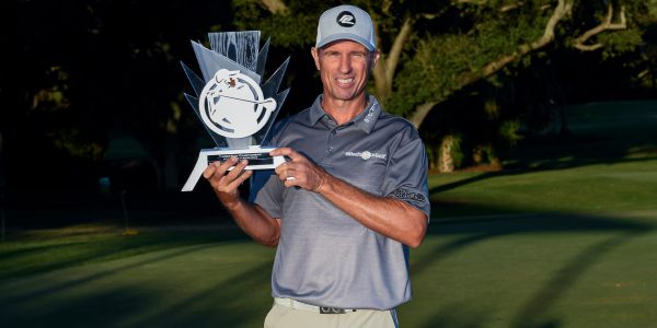 Steven Alker có được chức vô địch Champions tour đầu tiên tại TimberTech Champ